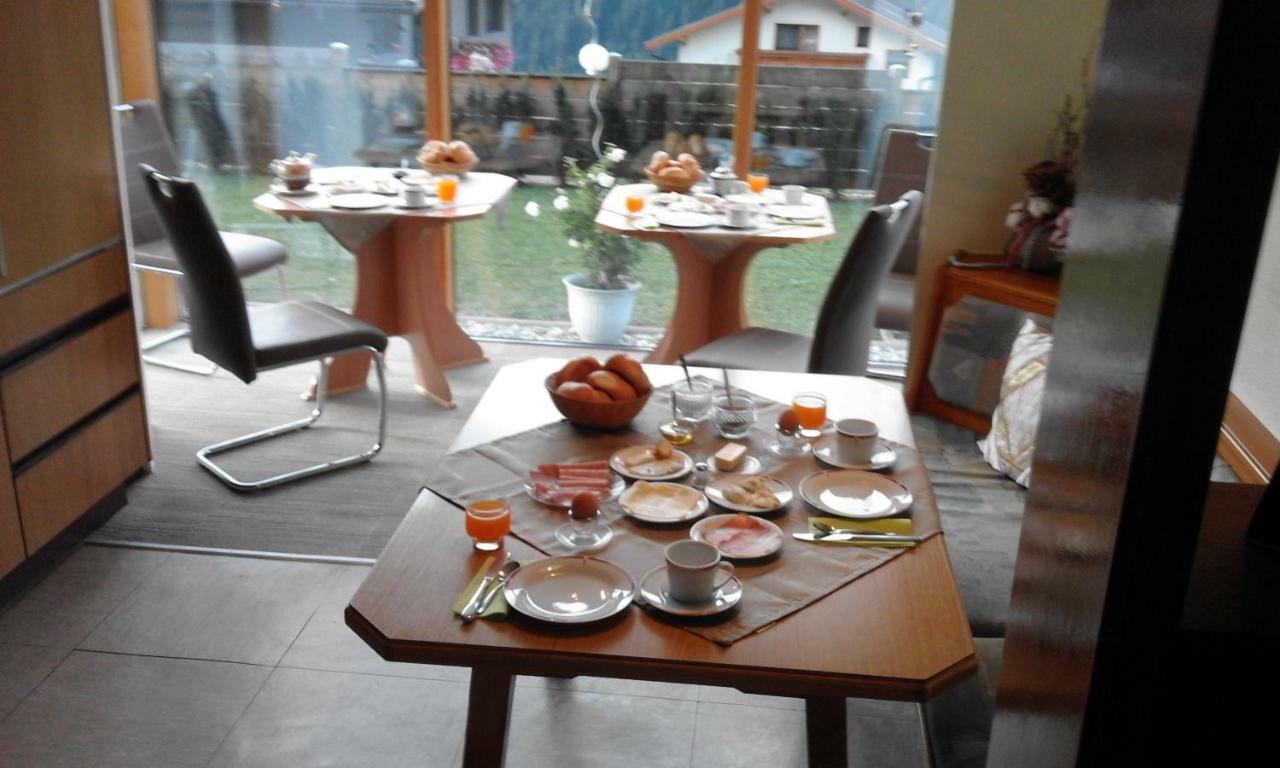 Gaestehaus Kratzer Virgen Buitenkant foto